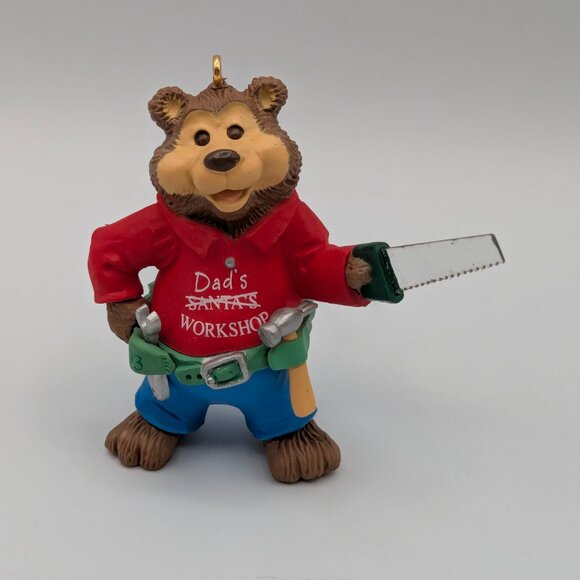 Hallmark Keepsake Dad Bear Ornament 1993 Toolbelt Dad/Santa's Workshop Theme - Picture 3 of 11